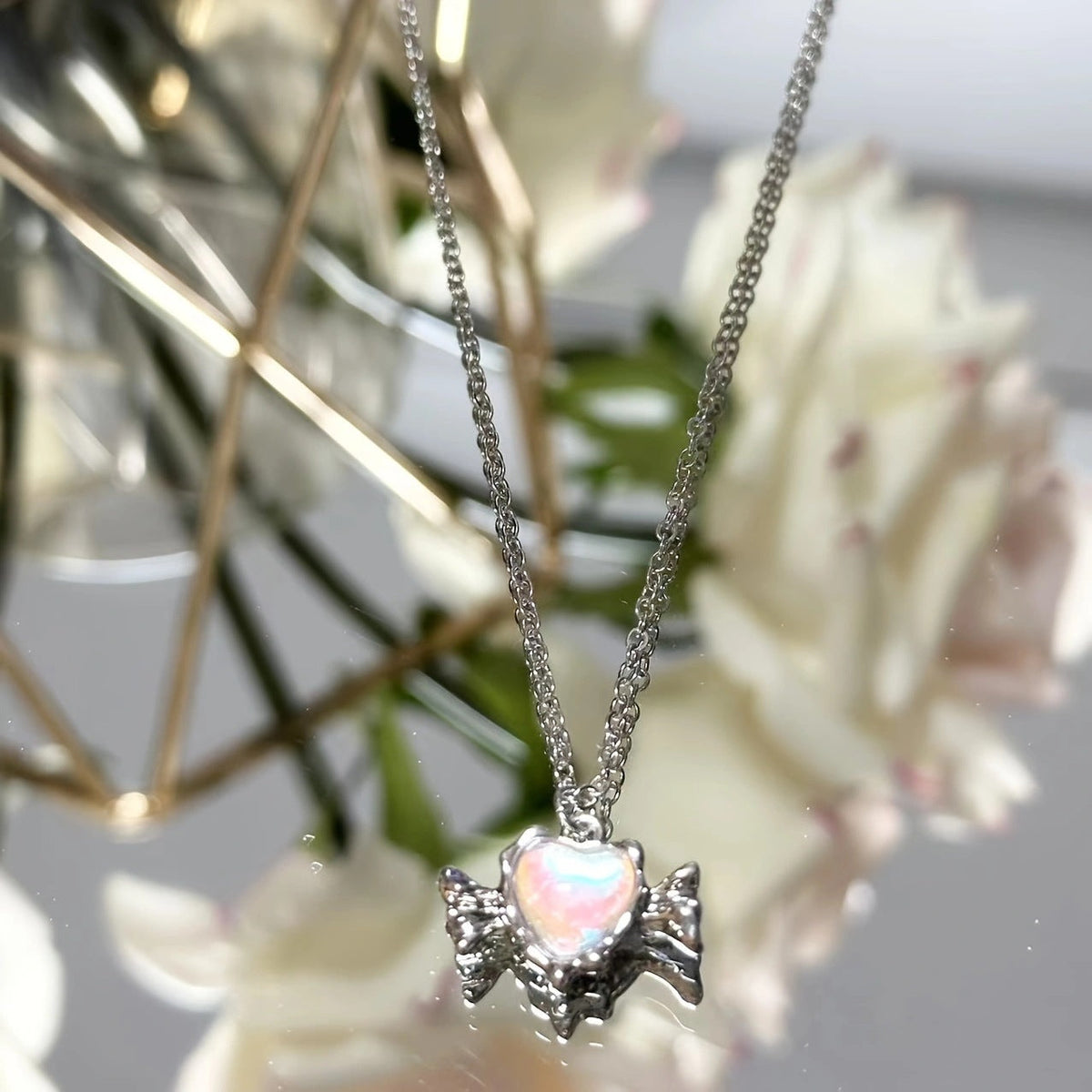 Charming Silver Necklace for Any Occasion
