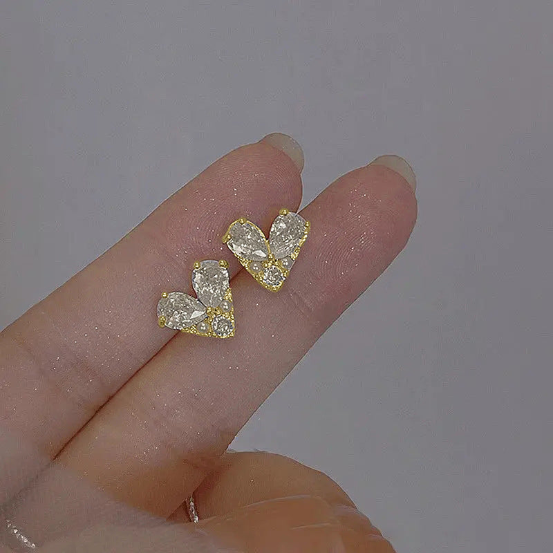 Romantic Pearl Earring for Special Moments
