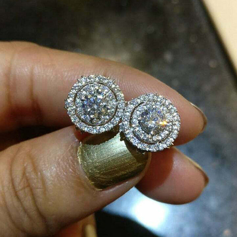 Charming Earring for Any Occasion