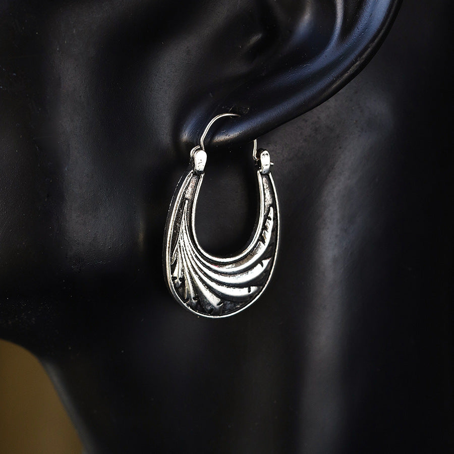 Charming Earring for Any Occasion