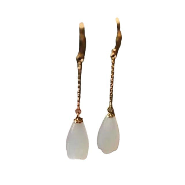 Elegant Silver Earring for Every Occasion