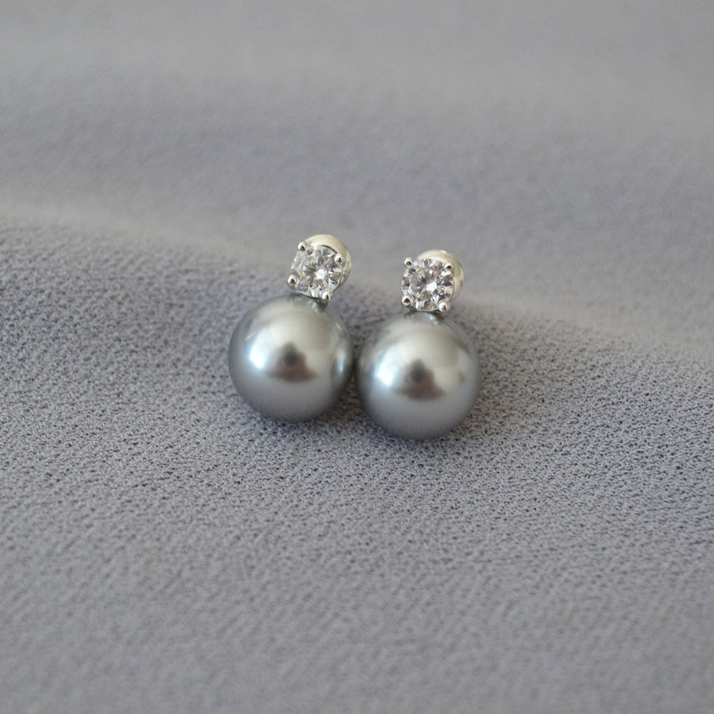 Romantic Silver Earring for Special Moments