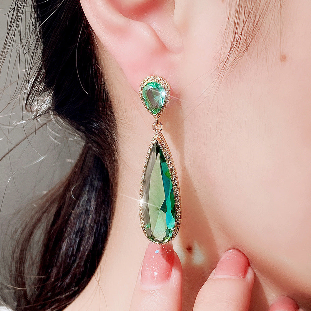 Romantic Earring for Special Moments