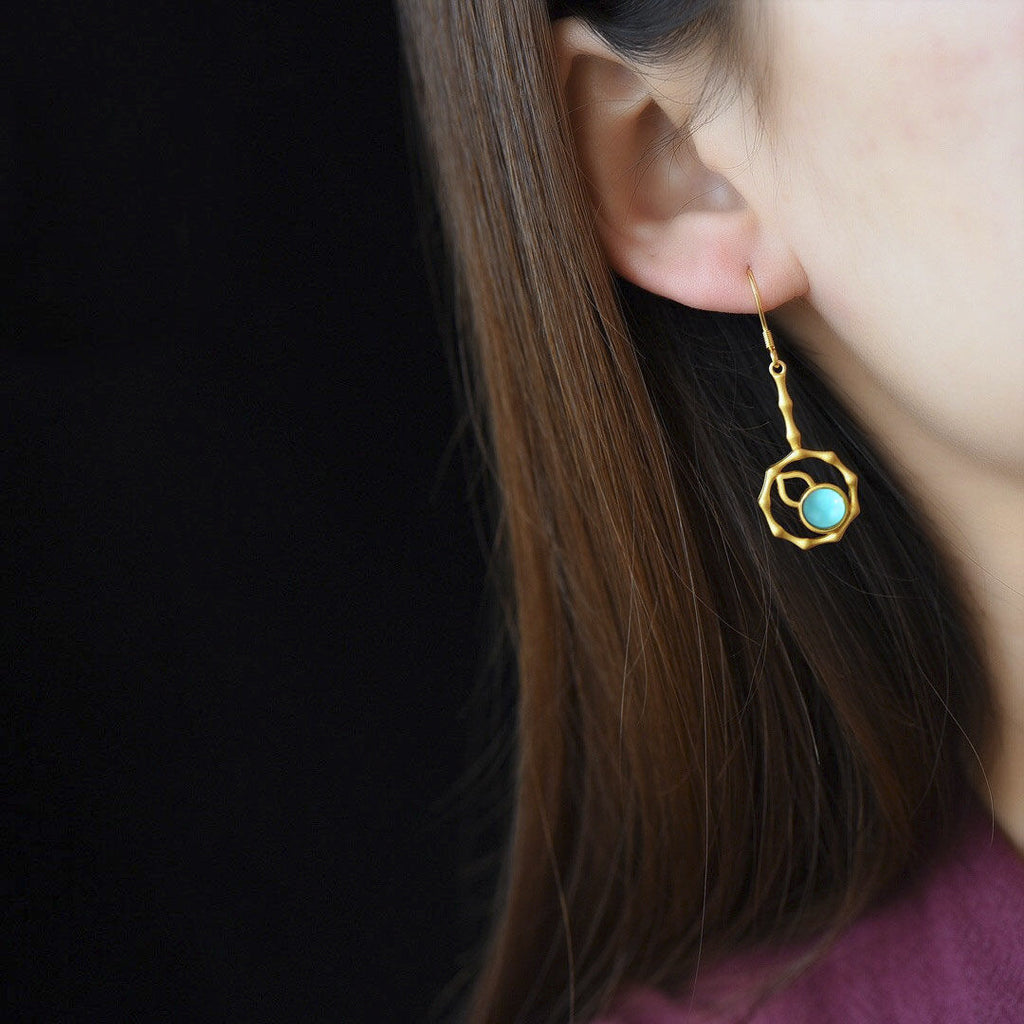 Beautiful Gold Set with Unique Style