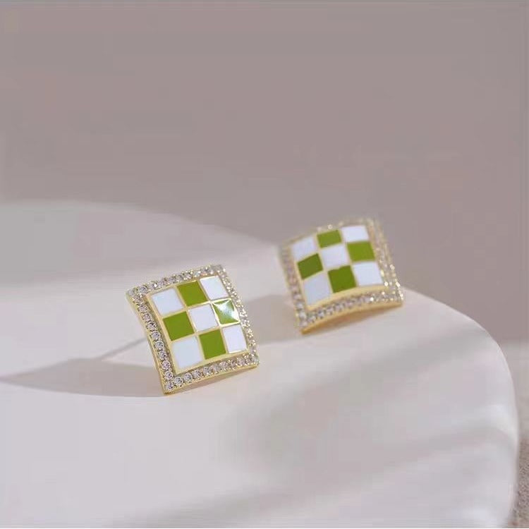 Classic Earring with Timeless Appeal
