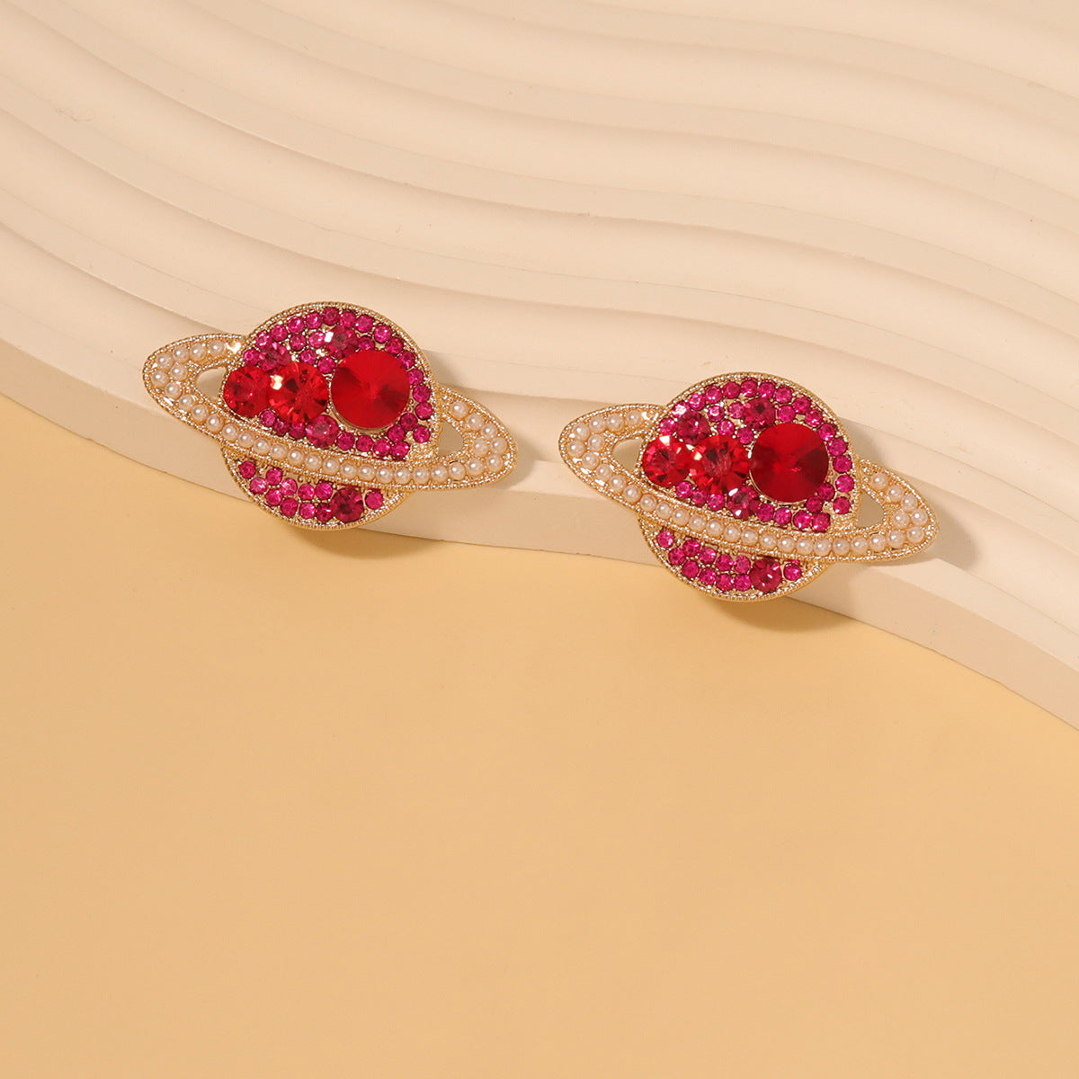 Charming Earring for Any Occasion