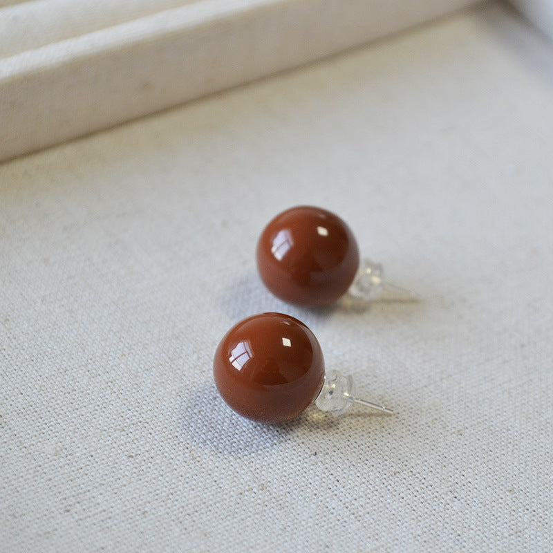 Charming Silver Earring for Any Occasion