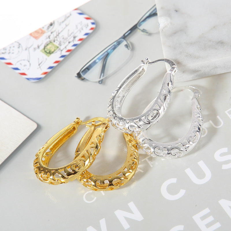 Classic Earring with Timeless Appeal