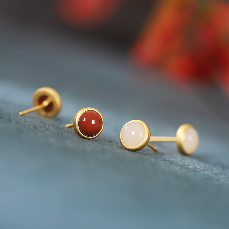 Charming Gold Earring for Any Occasion