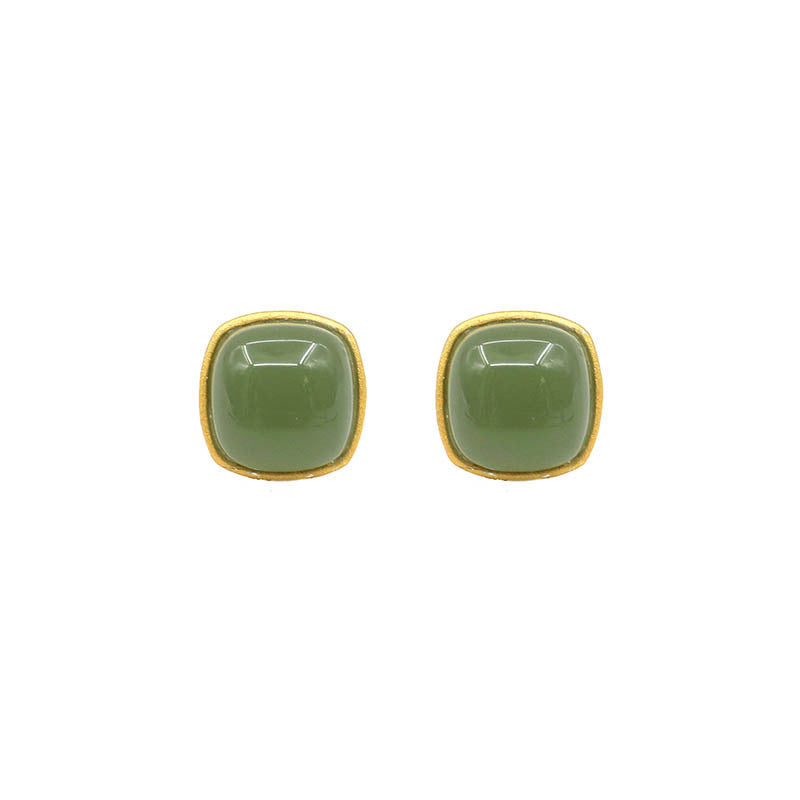Elegant Gold Earring for Every Occasion