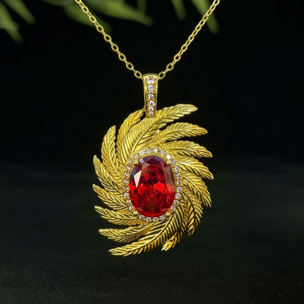 Beautiful Gold Necklace with Unique Style