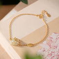 Classic Gold Bracelet with Timeless Appeal