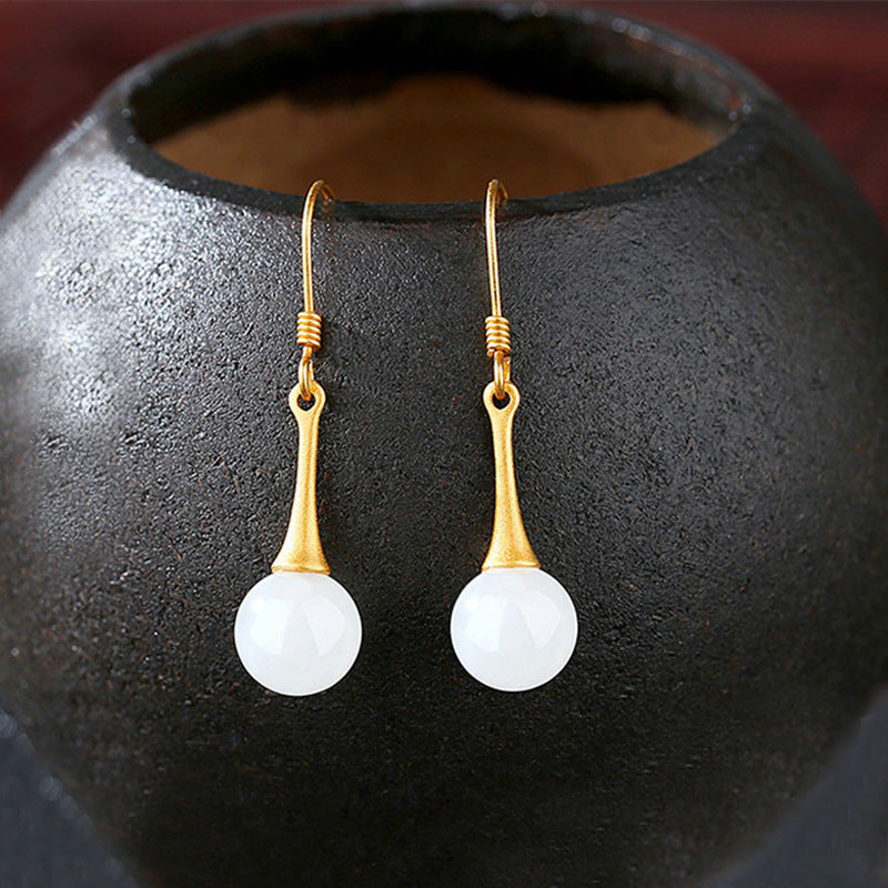 Romantic Gold Earring for Special Moments