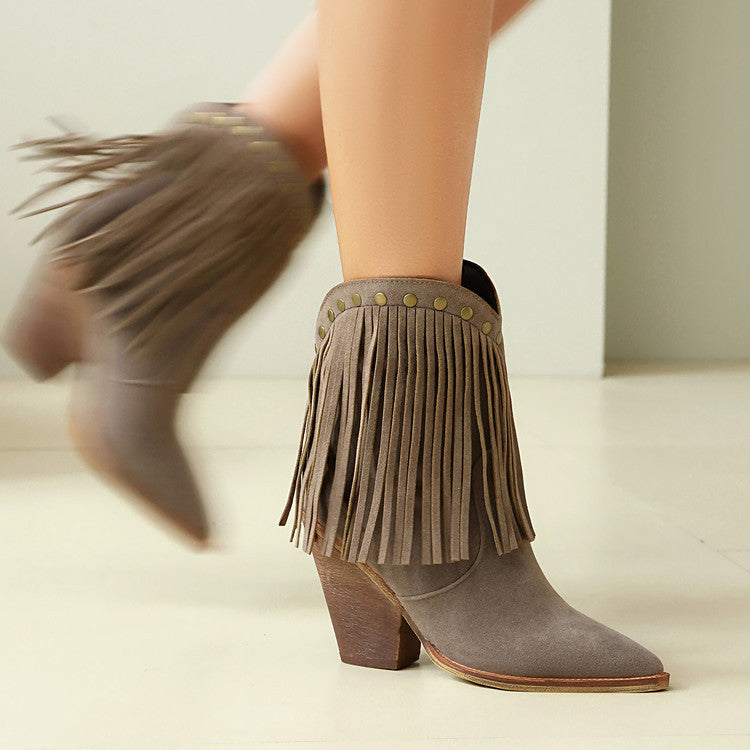 Graceful Orthopedic Boots for Modern Look