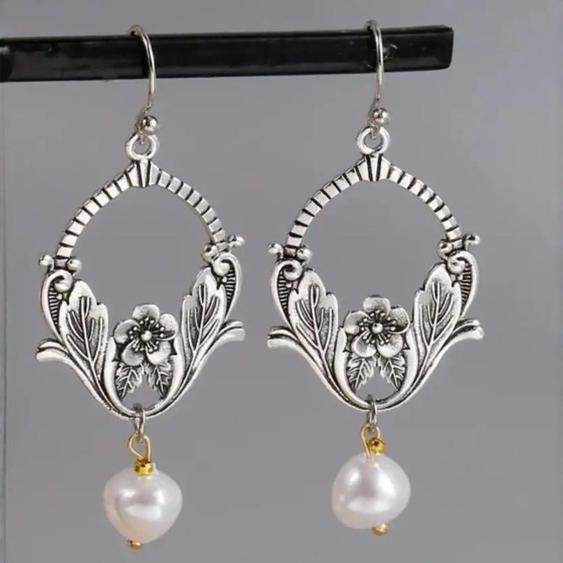 Beautiful Pearl Earring with Unique Style