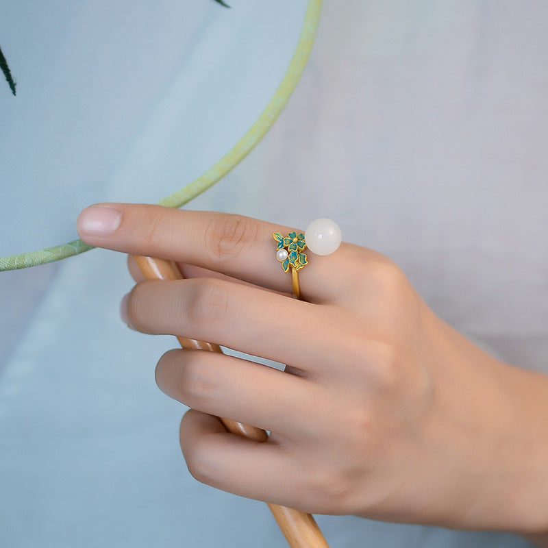 Romantic Gold Ring for Special Moments