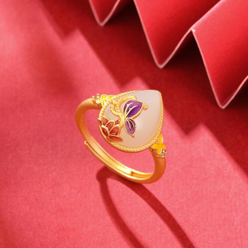 Romantic Silver Ring for Special Moments