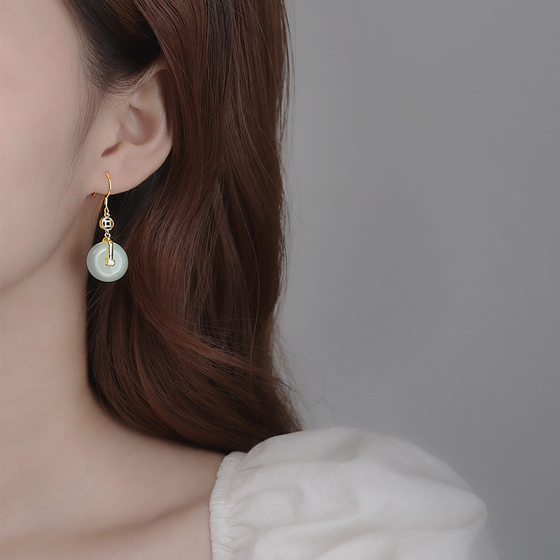 Elegant Silver Earring for Every Occasion