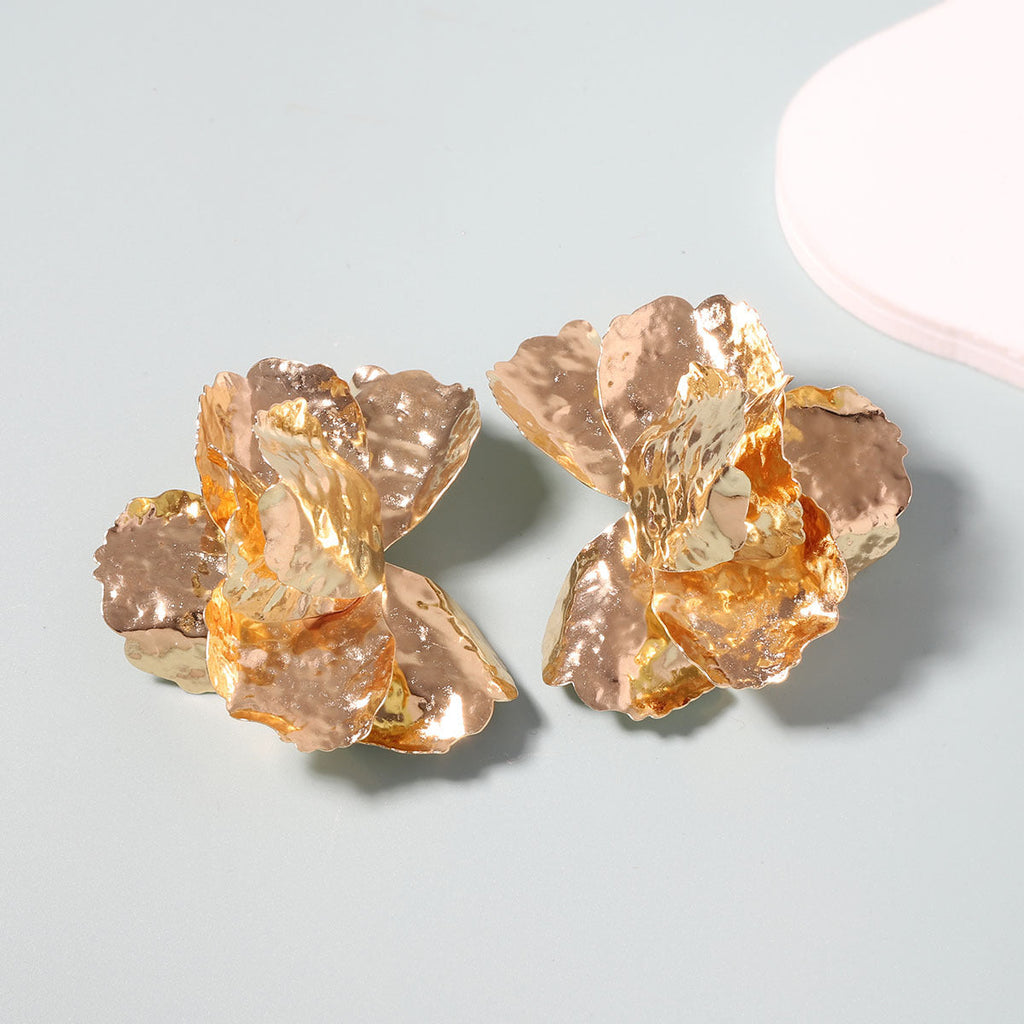 Classic Earring with Timeless Appeal