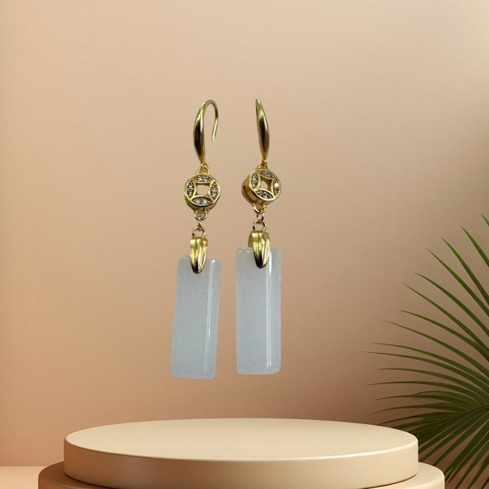 Romantic Silver Earring for Special Moments