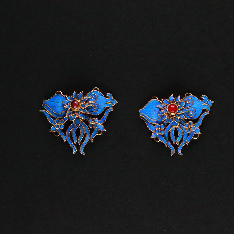 Charming Piece for Any Occasion