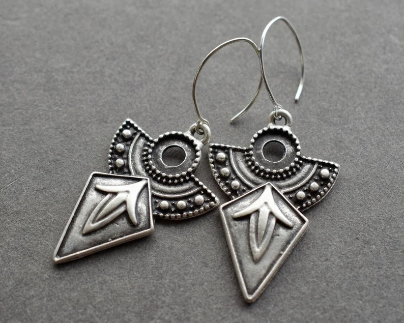 Classic Earring with Timeless Appeal