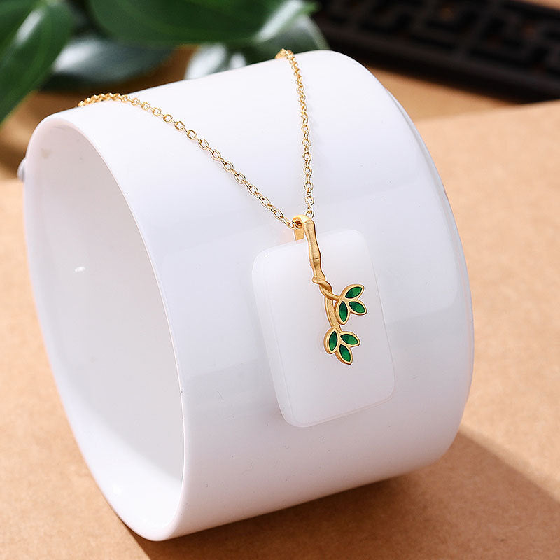 Classic Gold Necklace with Timeless Appeal