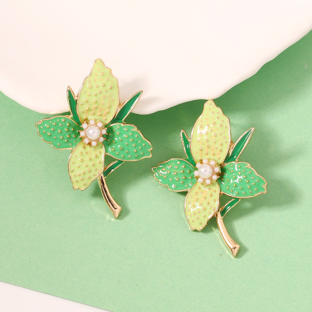 Classic Earring with Timeless Appeal