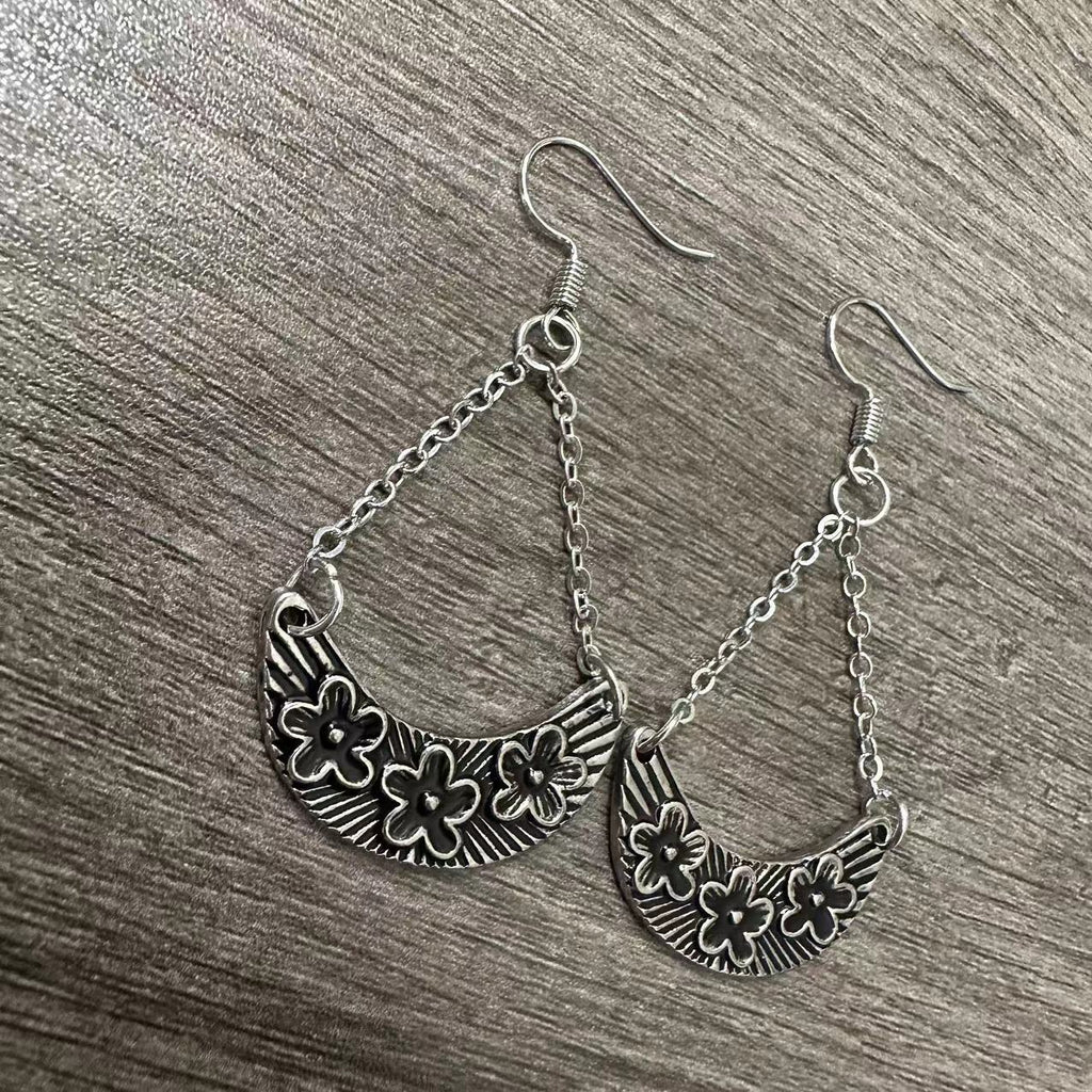 Romantic Earring for Special Moments
