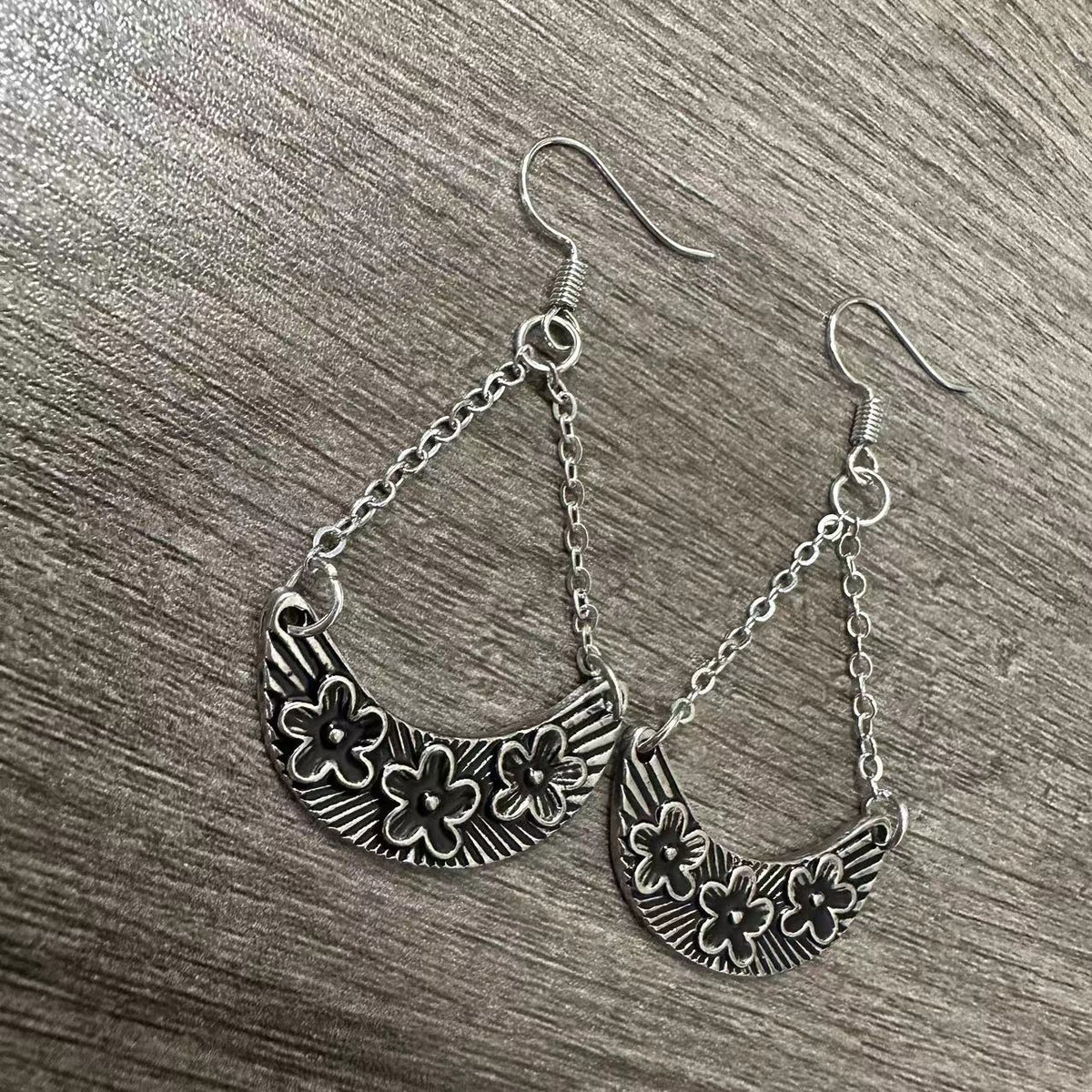 Romantic Earring for Special Moments