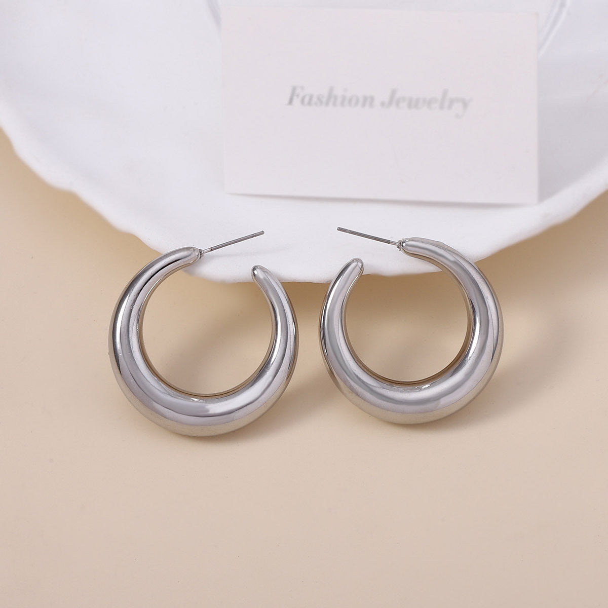 Classic Earring with Timeless Appeal