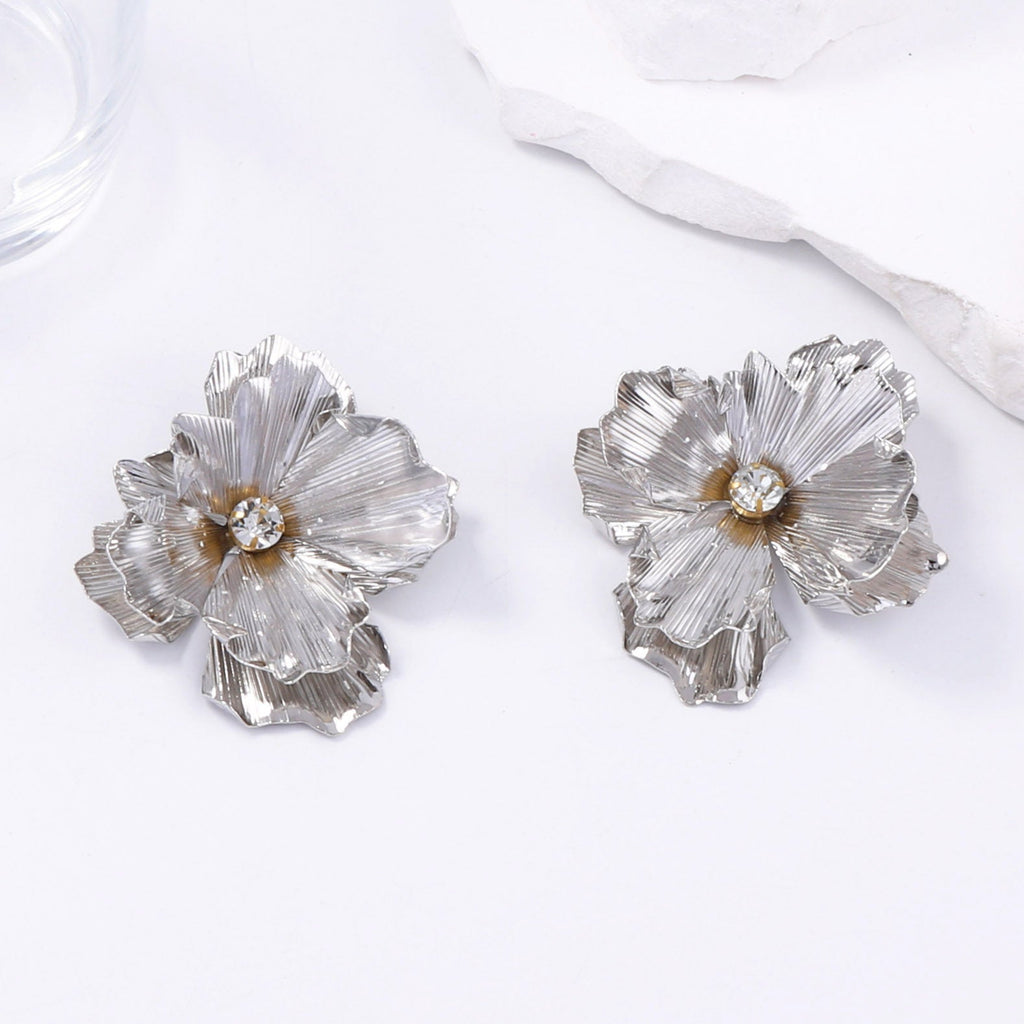 Classic Earring with Timeless Appeal