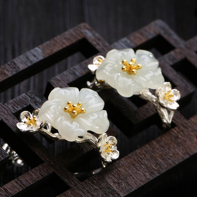 Elegant Silver Earring for Every Occasion