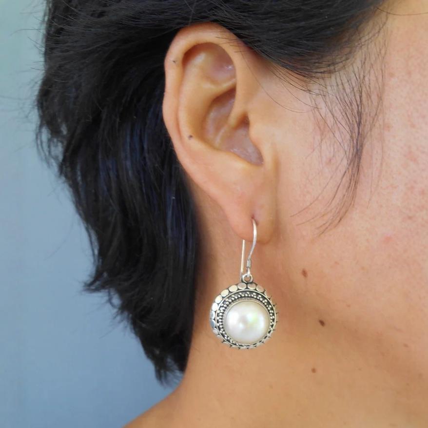 Classic Earring with Timeless Appeal