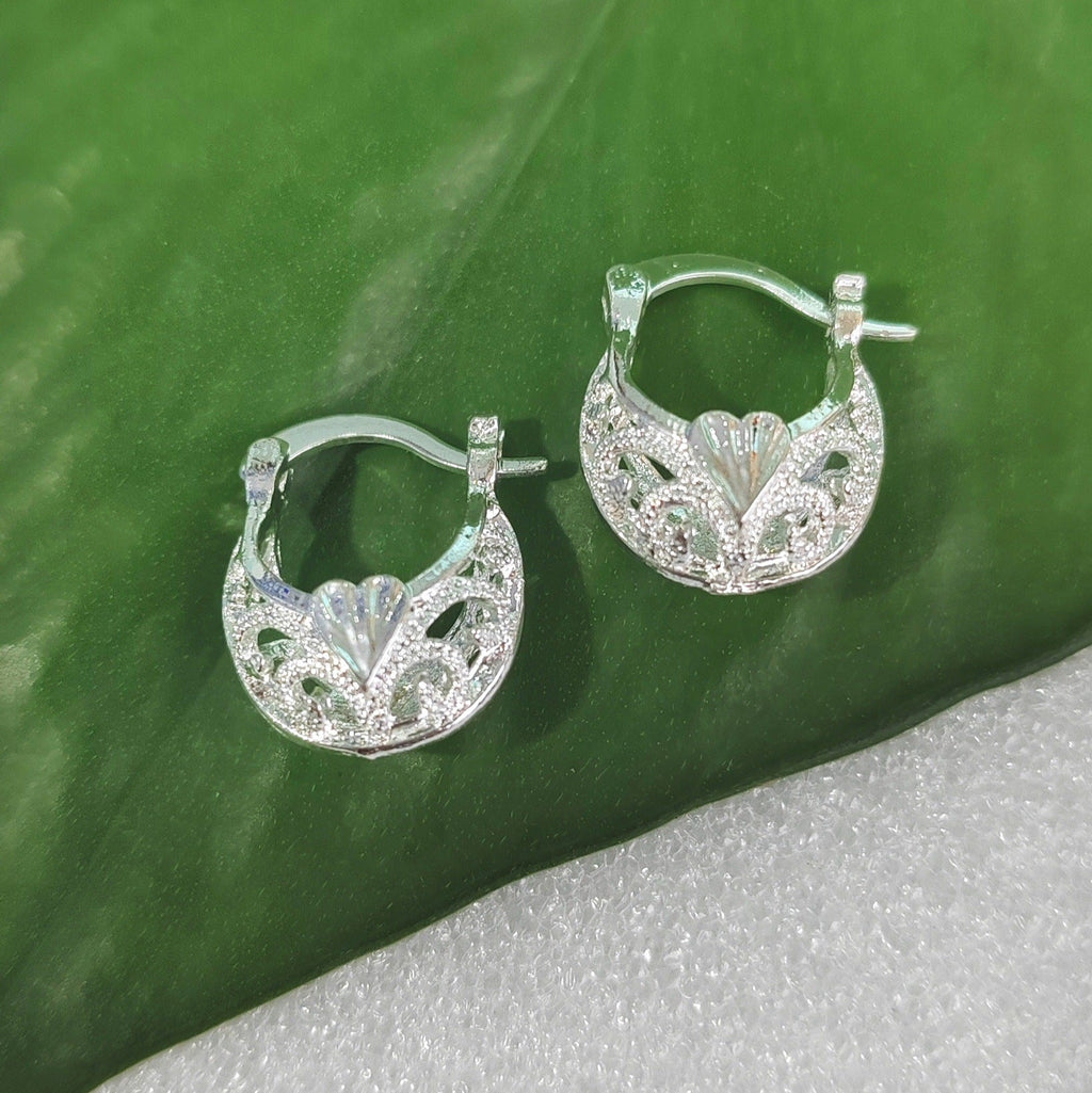 Classic Earring with Timeless Appeal