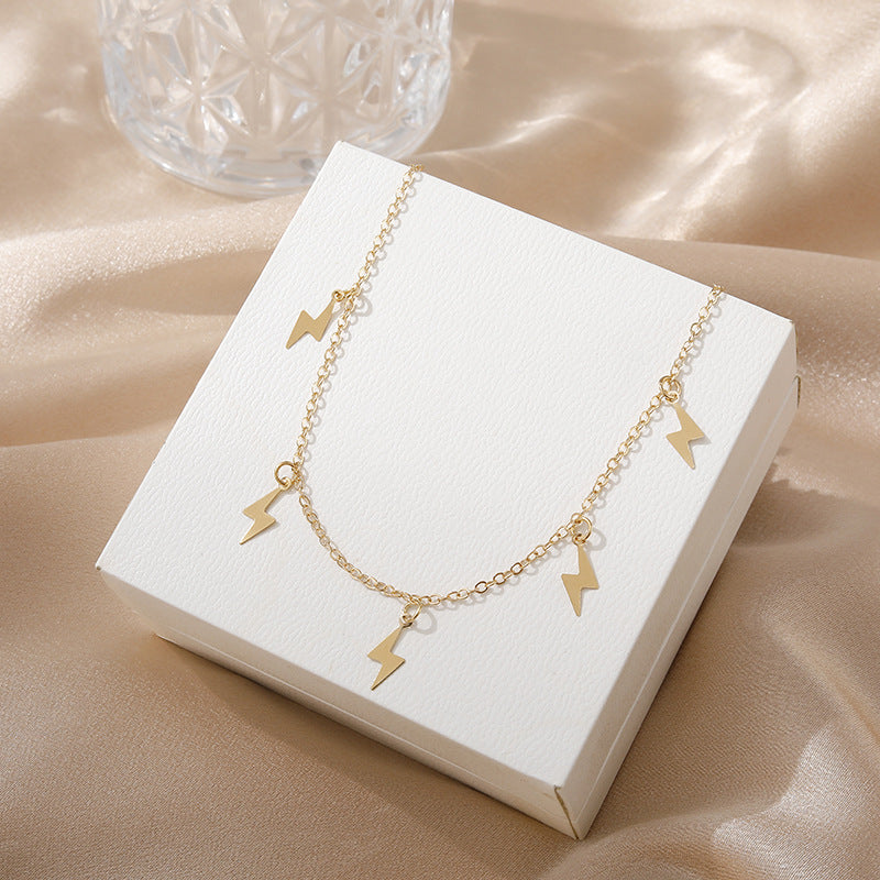 Romantic Gold Necklace for Special Moments