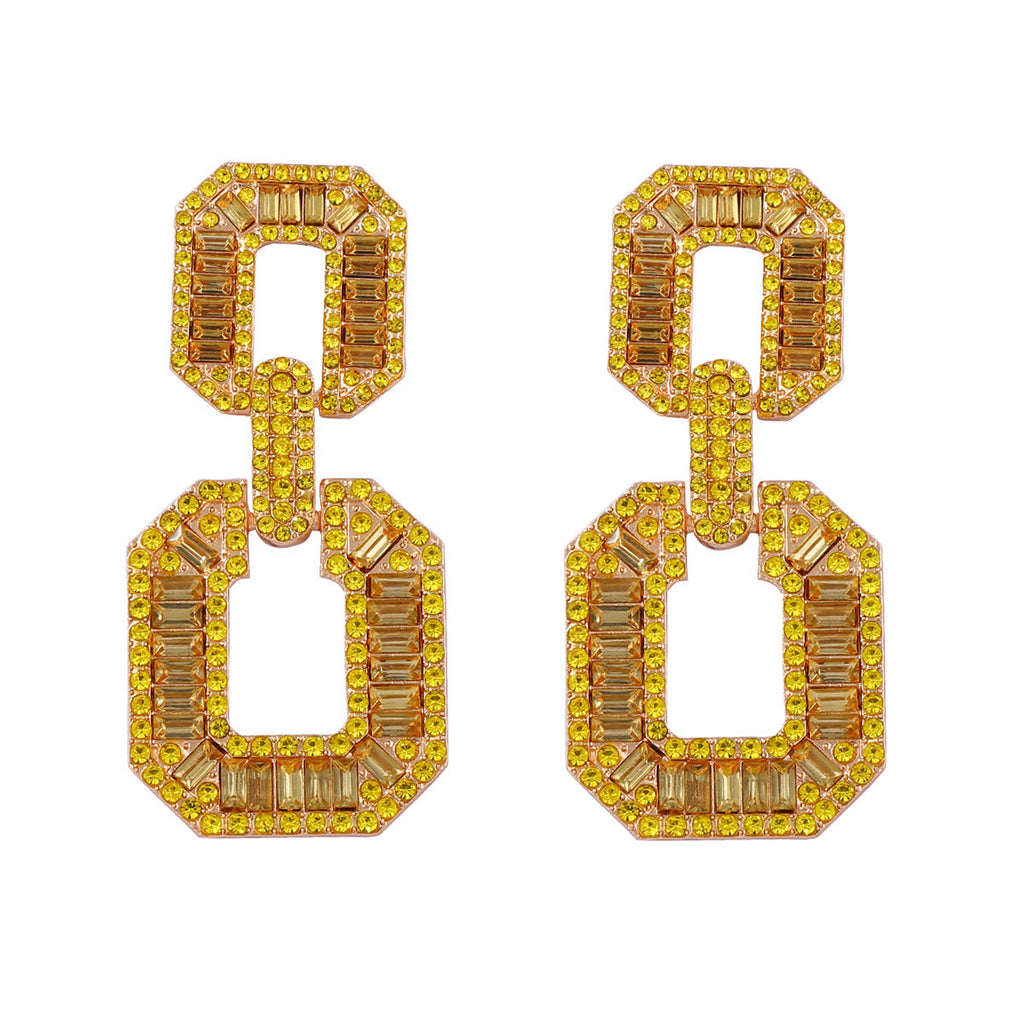 Charming Piece for Any Occasion