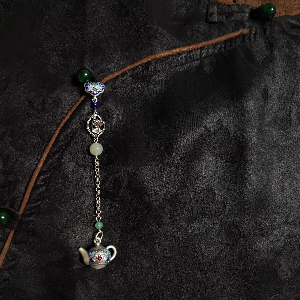 Beautiful Silver Pendant with Unique Style