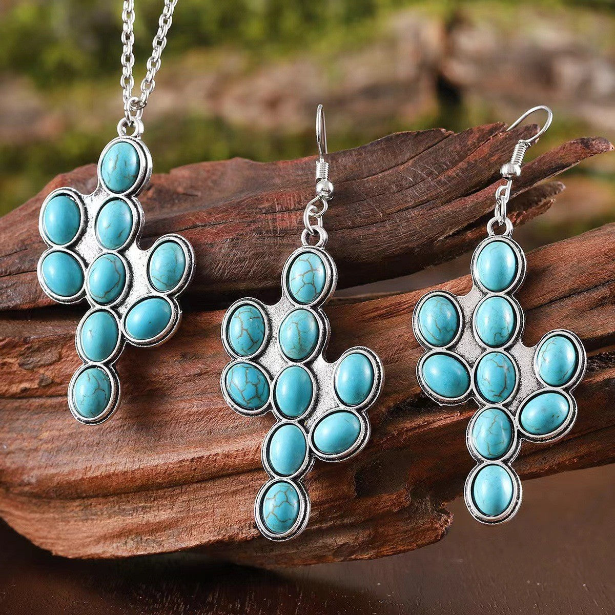 Beautiful Set with Unique Style