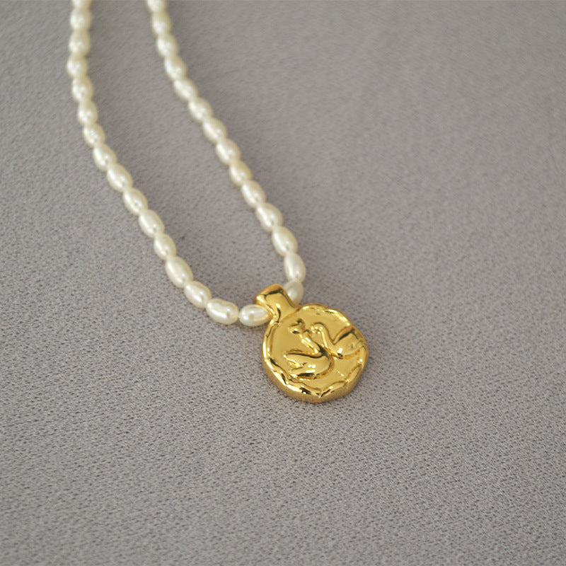 Elegant Gold Necklace for Every Occasion