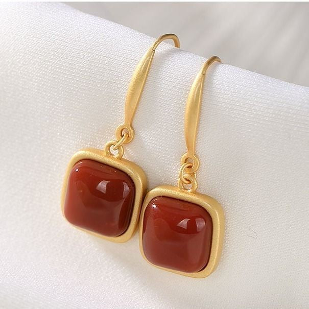 Stunning Gold Earring for Daily Wear