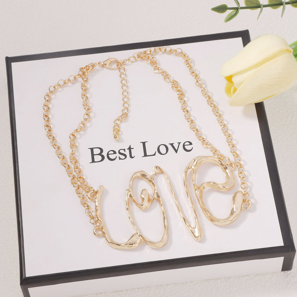Romantic Chain for Special Moments
