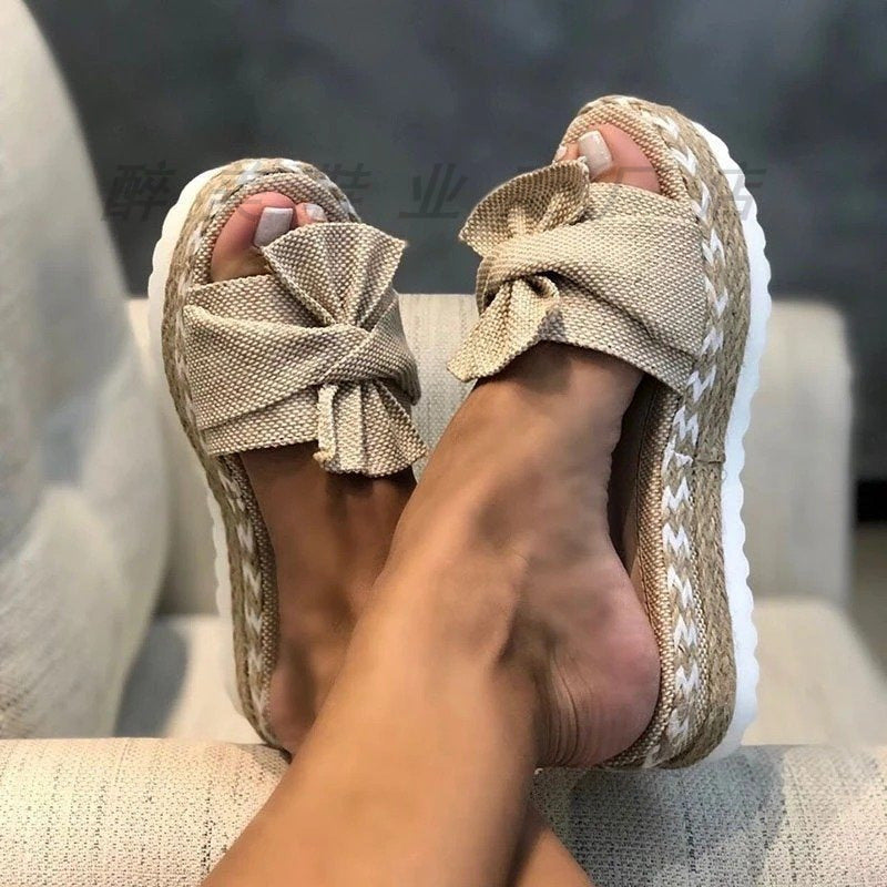 Graceful Orthopedic Sandals for Modern Look