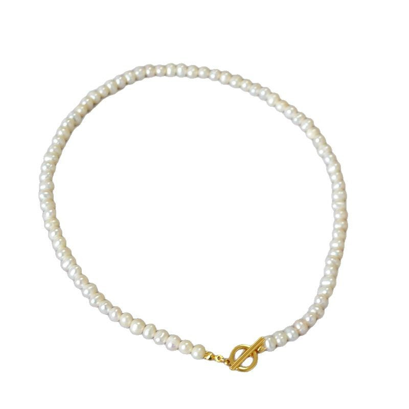 Classic Pearl Necklace with Timeless Appeal