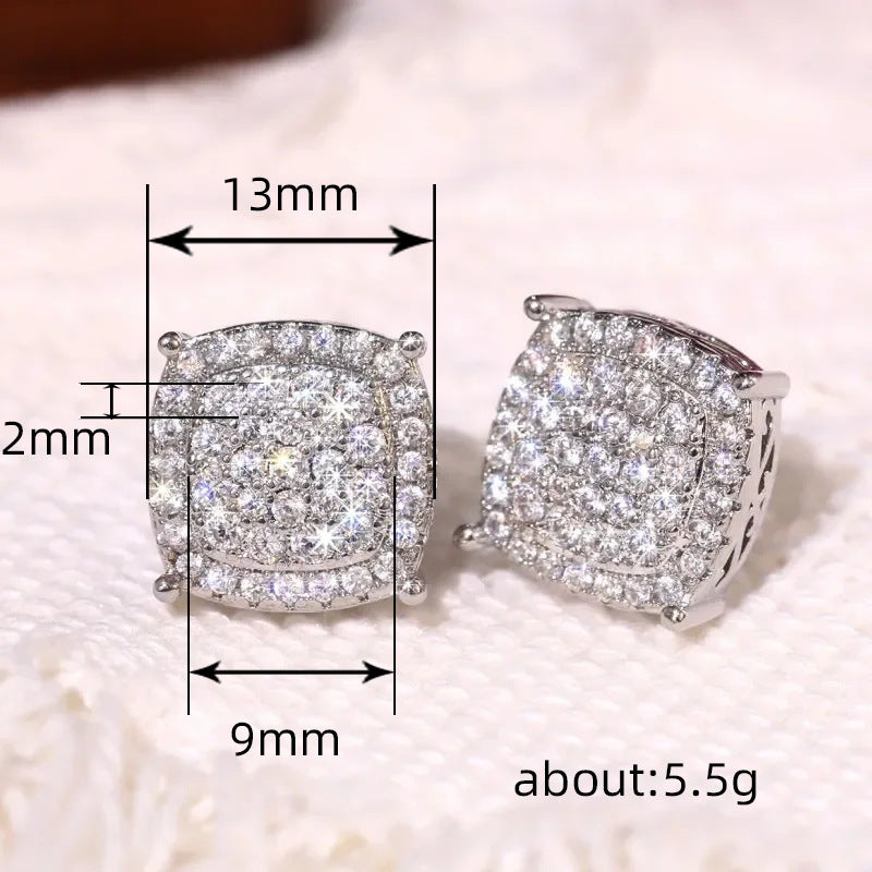 Charming Earring for Any Occasion