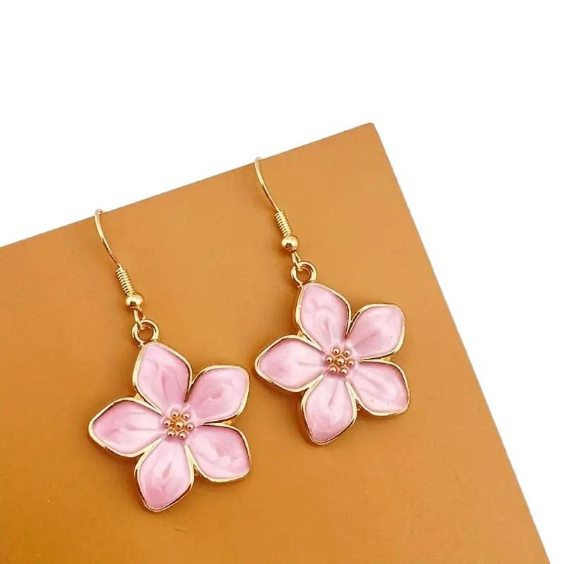 Charming Earring for Any Occasion