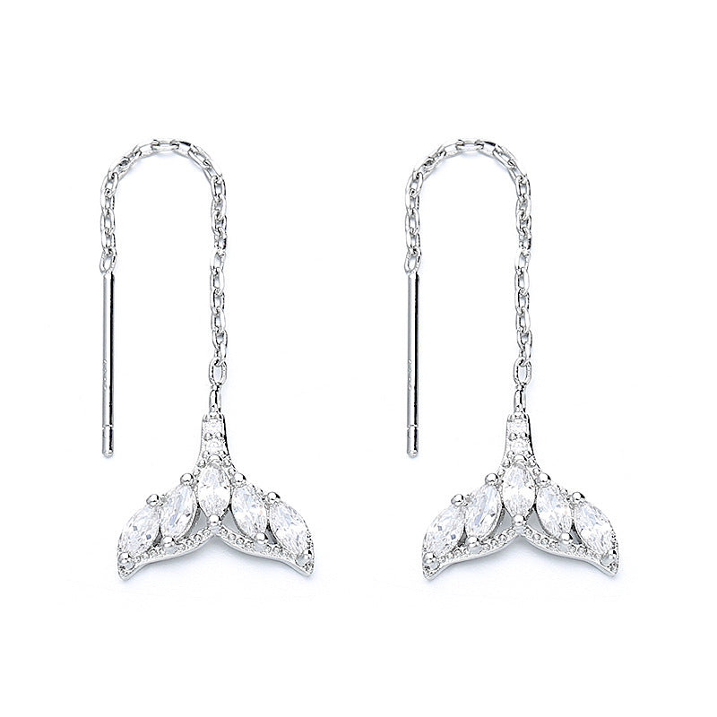 Charming Earring for Any Occasion