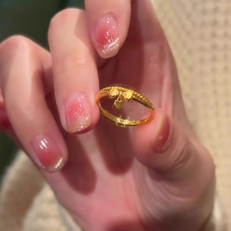 Charming Gold Ring for Any Occasion