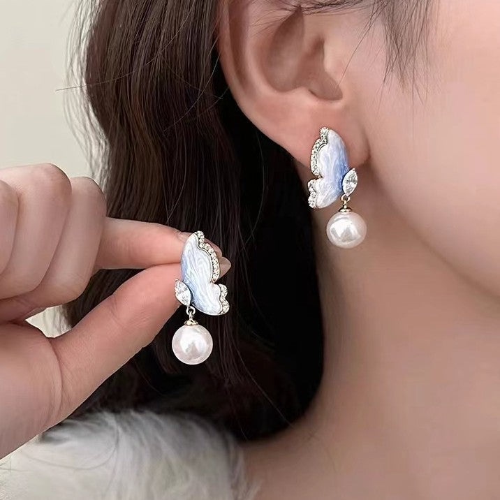 Stunning Pearl Earring for Daily Wear