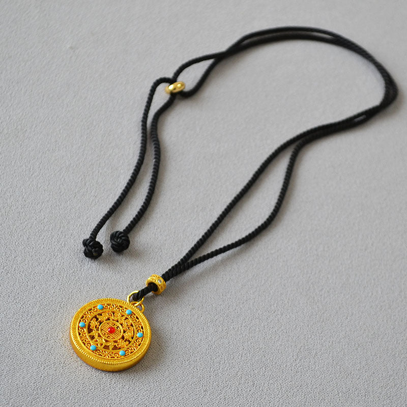 Classic Gold Necklace with Timeless Appeal